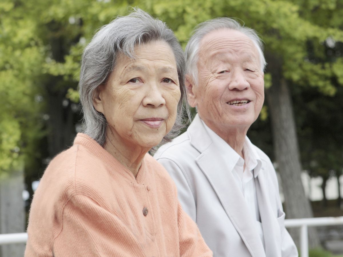 東京都内の高齢者世帯の年収は 100 0万円 が最多 シニアガイド