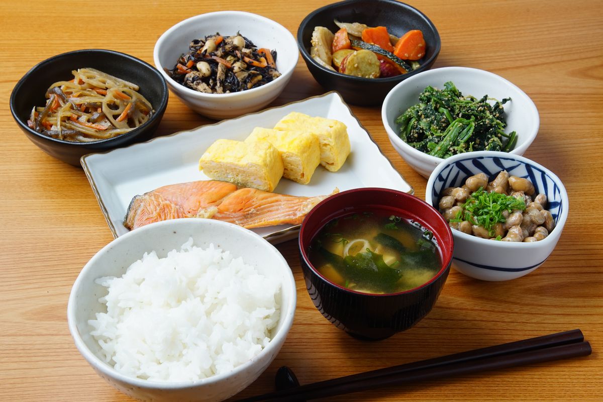 60代の食事は おかずの品数が多い シニアガイド